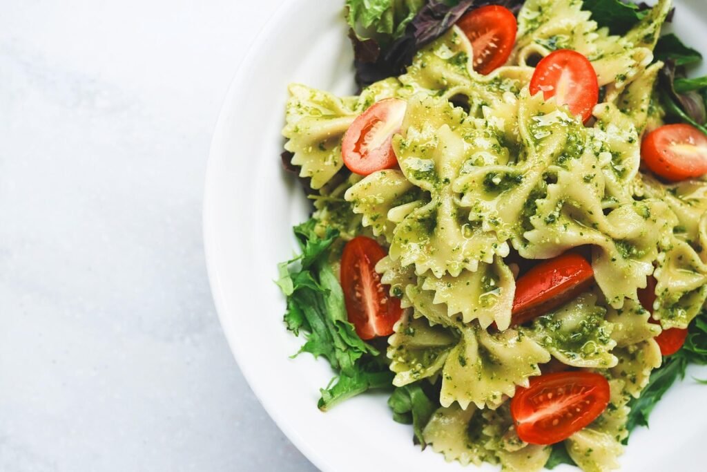 pasta, pesto, farfalle, pesto pasta, vegetarian, healthy, italian, italian food, italian cuisine, dish, meal, lunch, dinner, savory, cuisine, delicious, diet, food, nutrition, plate, food photography, pasta, pasta, pasta, pasta, pasta, italian food, lunch, dinner, food, food